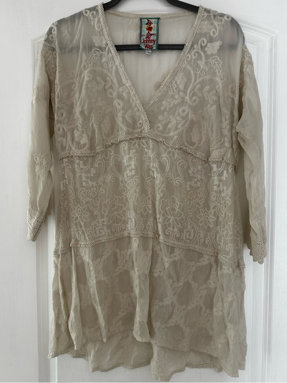 Johnny Was Cream Tunic Top Intricate Embroidery Size Small Boho Peasant Blouse